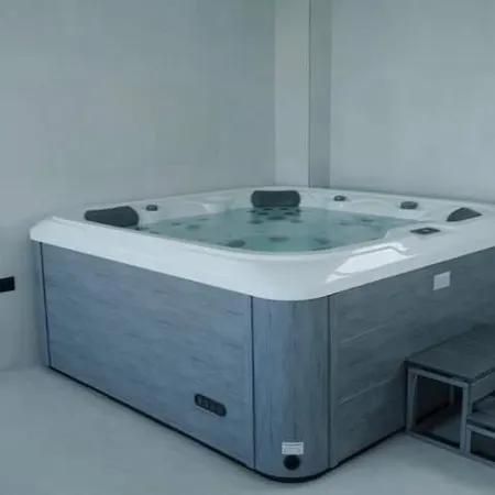 Apartment Infinity By The Sea Jacuzzy Sauna Gym *