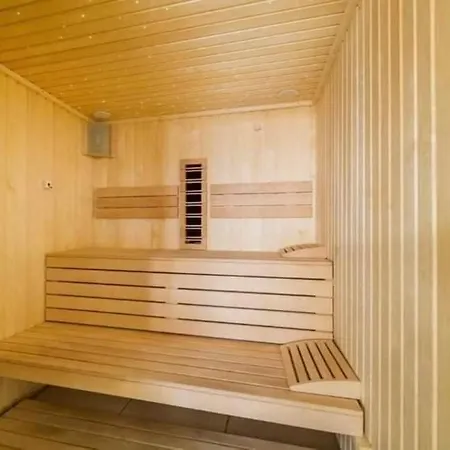 Infinity By The Sea Jacuzzy Sauna Gym Apartman